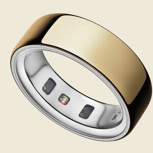 STILL IN BOX NEVER OPENED Size 8 - gold oura ring originally